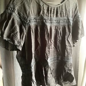 Blouse size large new never worn but no tags